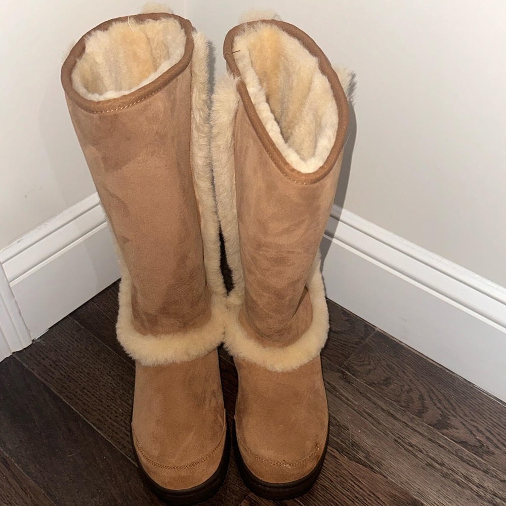 UGG Sunburst